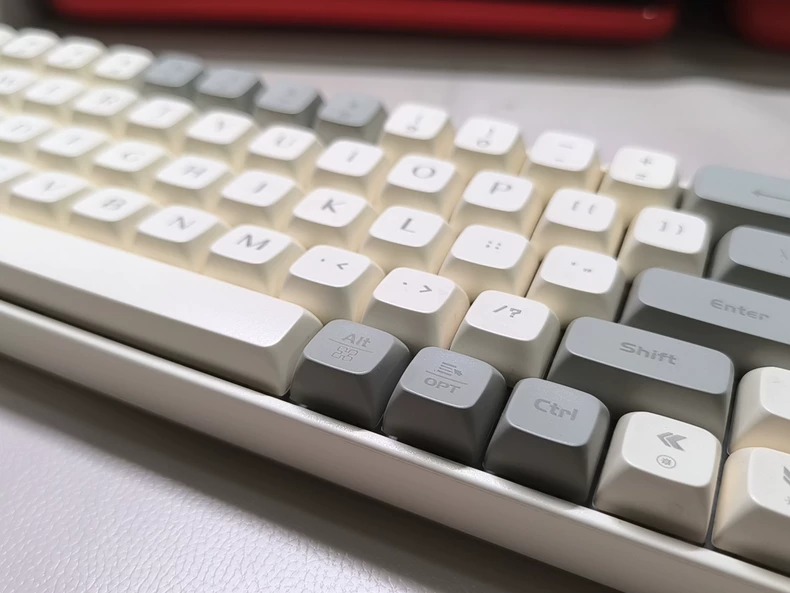 狼途LANGTU GK65 三模机械键盘 蓝牙+2.4G+有线 支持WIN+IOS 有炫彩背光 可自拆键帽 金轴 不适合文字使用者 更适合游戏爱好者 无盒 无配 狼途LANGTU GK65 三模机械键盘 蓝牙+2.4G+有线 支持WIN+IOS 有炫彩背光 可自拆键帽 金轴 不适合文字使用者 更适合游戏爱好者 无盒 无配
